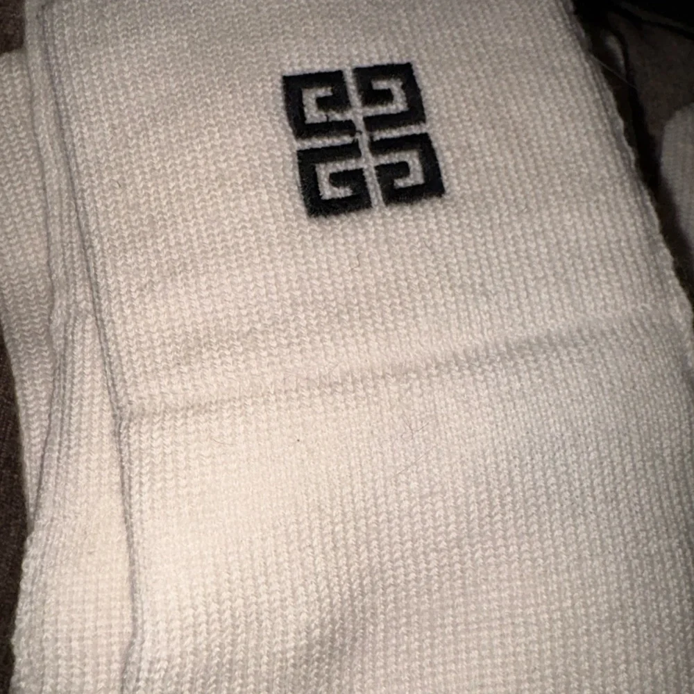 Givenchy Cream Logo Knit Gloves — Luxury Winter Designer Accessory